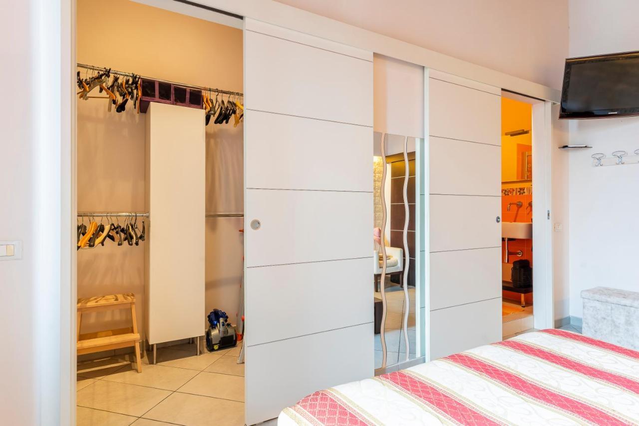 Piazza Sforzini Cozy Apartment Near The Sea! Livorno Exterior foto